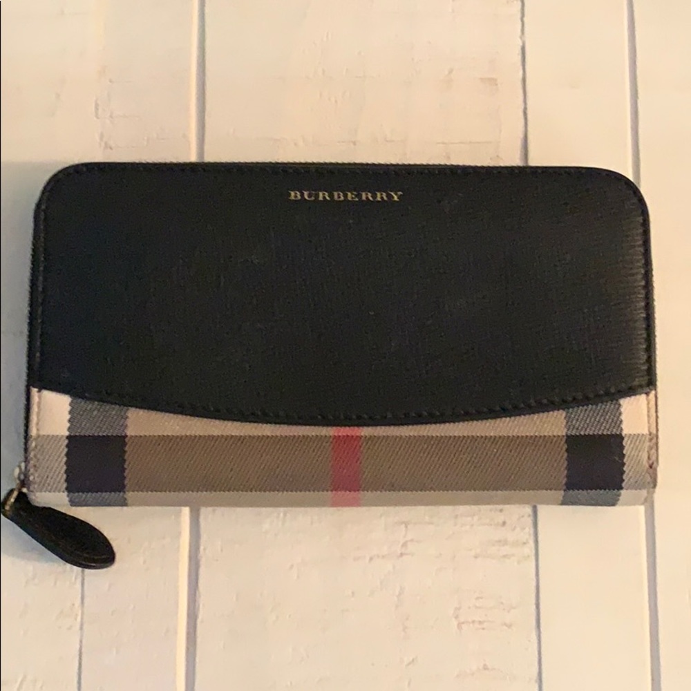 Burberry wallet